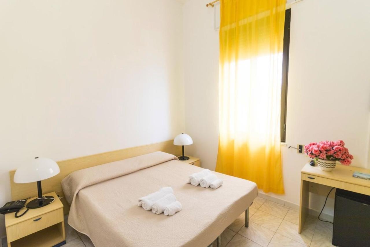 Albergo Palazzo Santa Cesarea Terme Exterior photo